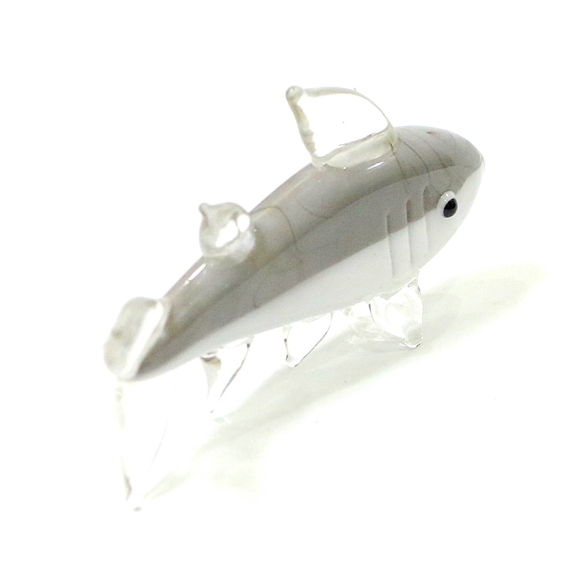 تمثال سمكة القرش من زجاج موران - مراجعة Marine Aquarium Home وسعره